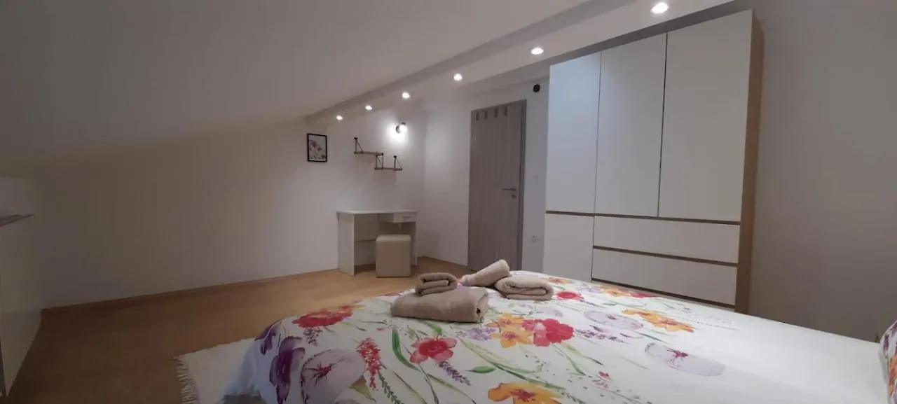 Apartman Mili Pula 0*,