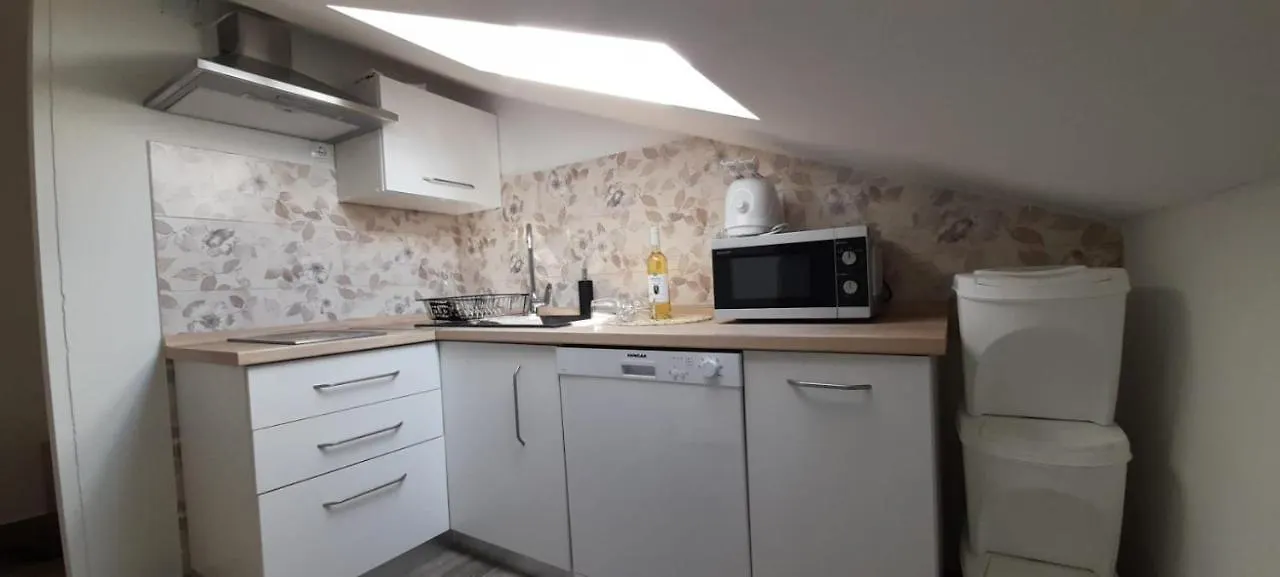 Apartment Apartman Mili Pula